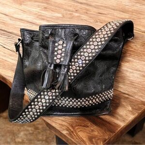 Raviani black leather bucket shoulder bag with Rhinestones